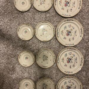 Cream Floral Stoneware Dinner Plate Set - Country Cottage Style